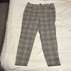 Women’s Plaid Pants - Tan and Black